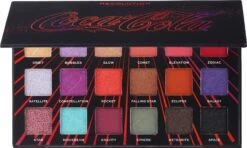 Makeup Revolution X Coca-Cola Creations Shadow Palette 7 Makeup Revolution X Coca-Cola Creations Shadow Palette -Mode Kosmetikgeschäft 6n2evcvfei3c