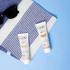 Dhyvana Botanicals & Hyaluronic Acid CC-Cream -Mode Kosmetikgeschäft nr8mchvv5vkx